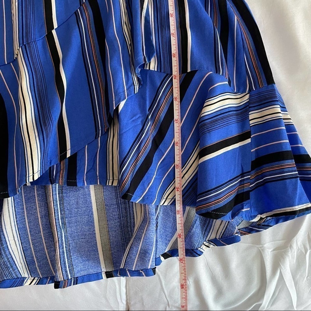 Band of Gypsies Blue Striped Ruffle Wrap Dress Size Medium - Picture 12 of 13